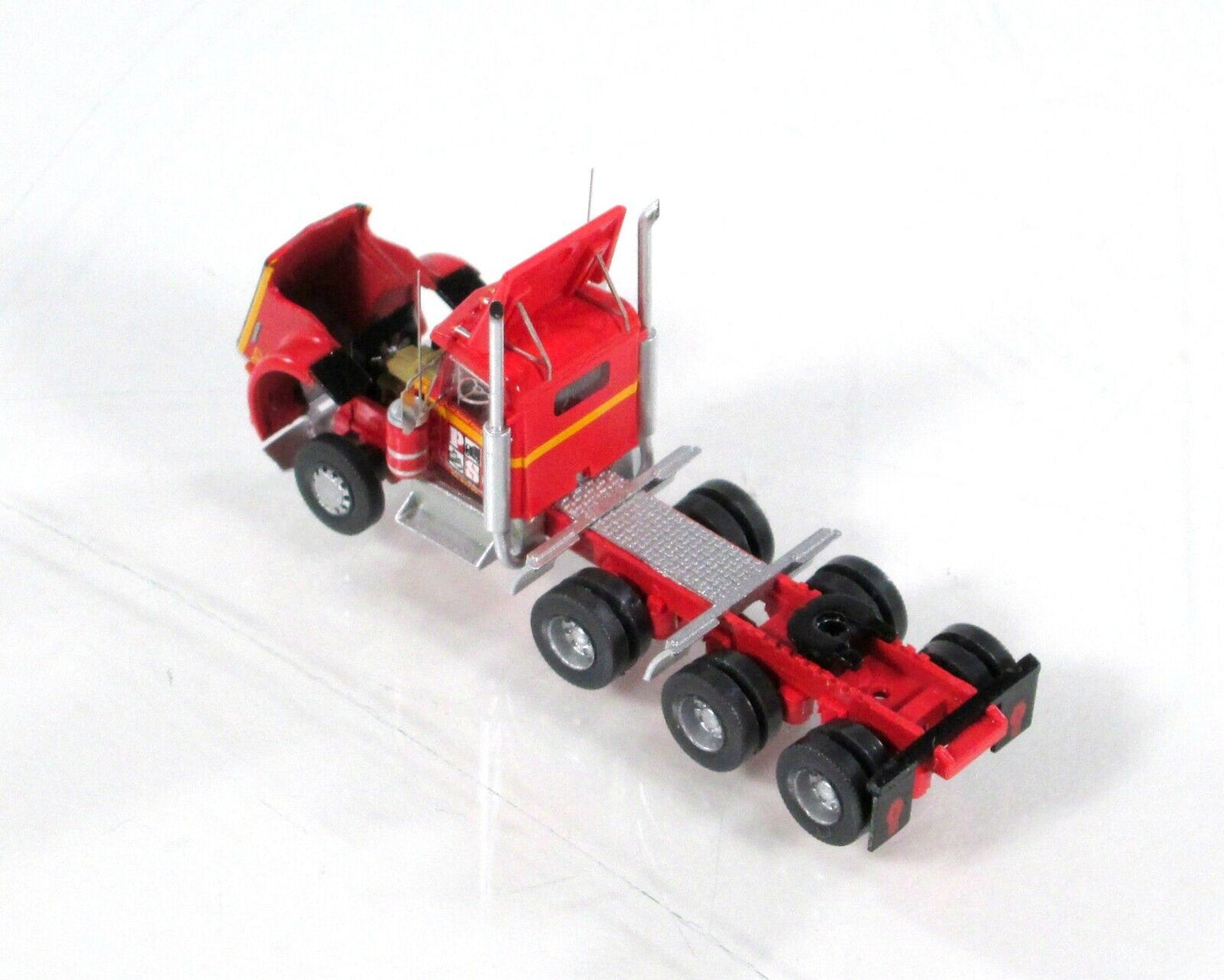 N Scale KENWORTH ***PUGET SOUND*** W900 Tractor - Trainworx 59090-2 , #62 of 100