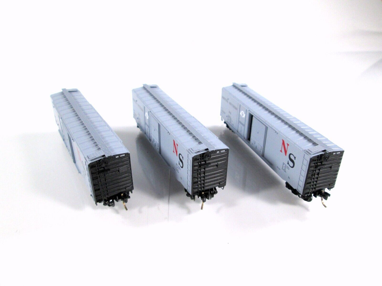 N Scale *NORFOLK SOUTHERN* Box Car 3-Pack #1331, 1335, 1339 - Micro Trains 33132