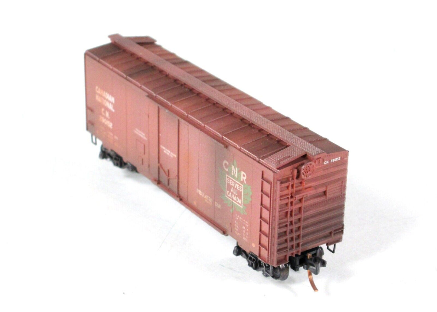 N Scale **CANADIAN NATIONAL** Weathered Box Car #290152 -- Micro Trains 02144120