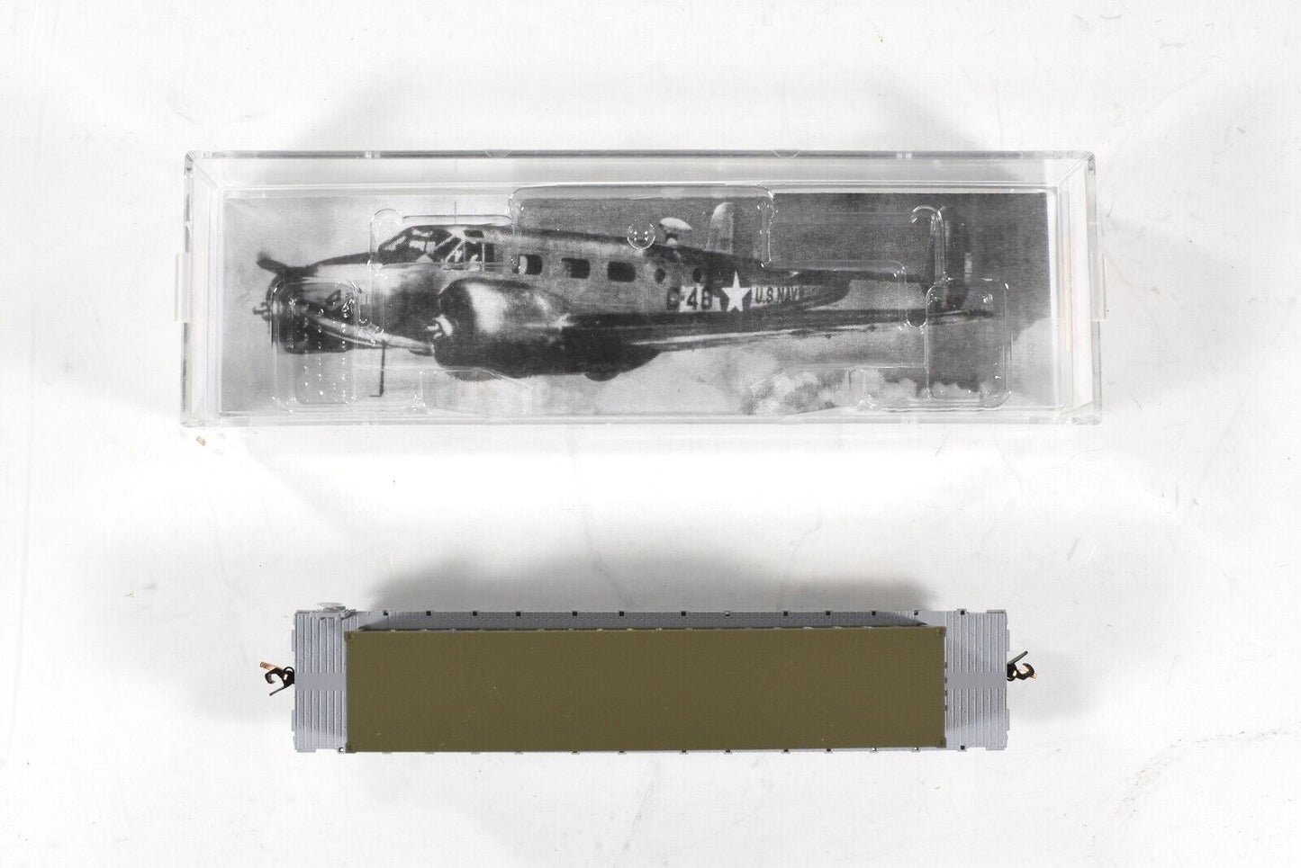 N Scale *WWII USAAC Flat Car, SPECIAL DELIVERY* Container -Micro-Trains 04500508