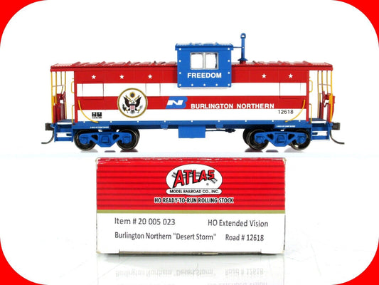 HO Scale ***DESERT STORM*** Patriotic Caboose, BN 12618 -- Atlas Master 20005023