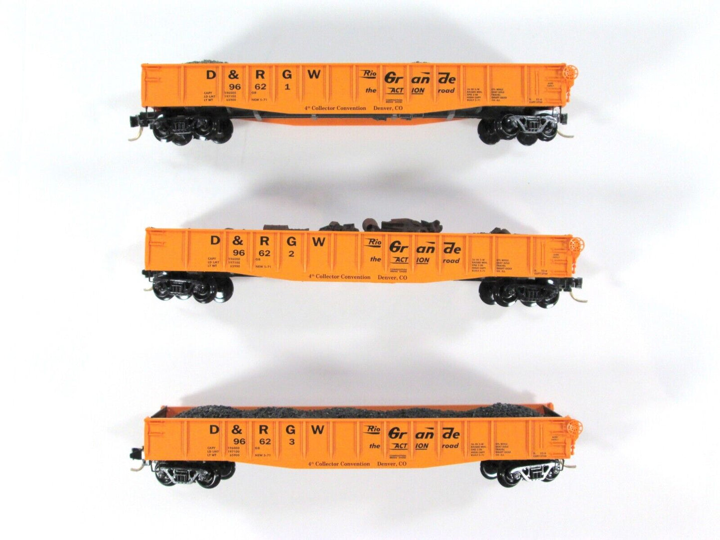 N Scale ***RIO GRANDE*** Gondola 3-Pack w/ Loads - Micro Trains Special **RARE**