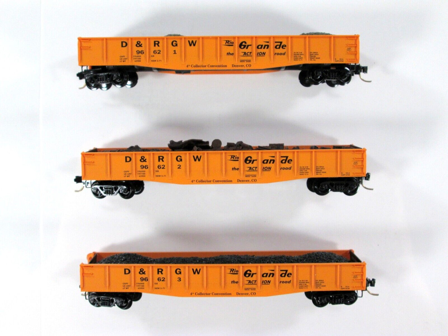 N Scale ***RIO GRANDE*** Gondola 3-Pack w/ Loads - Micro Trains Special **RARE**