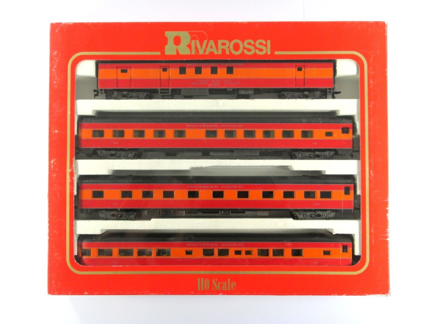 HO Scale ***SOUTHERN PACIFIC DAYLIGHT*** Passenger 4-Car Set B -- Rivarossi 6951