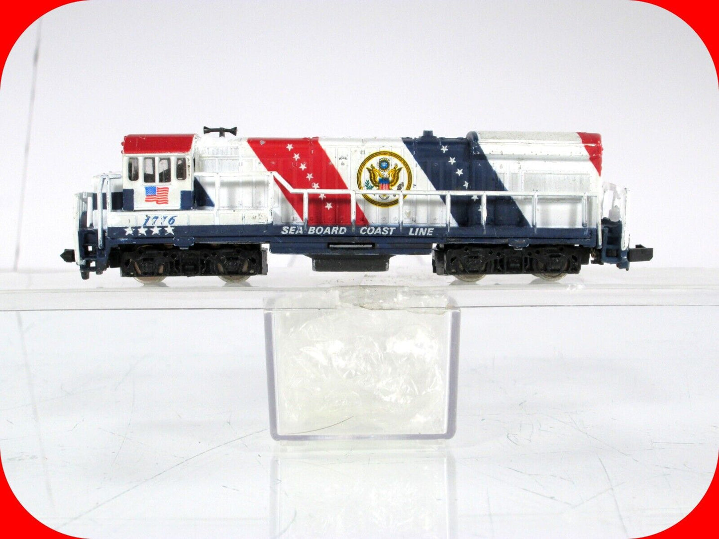 N Scale ***AMERICAN BICENTENNIAL*** U36B Locomotive, SCL 1776 ---- Bachmann 4670