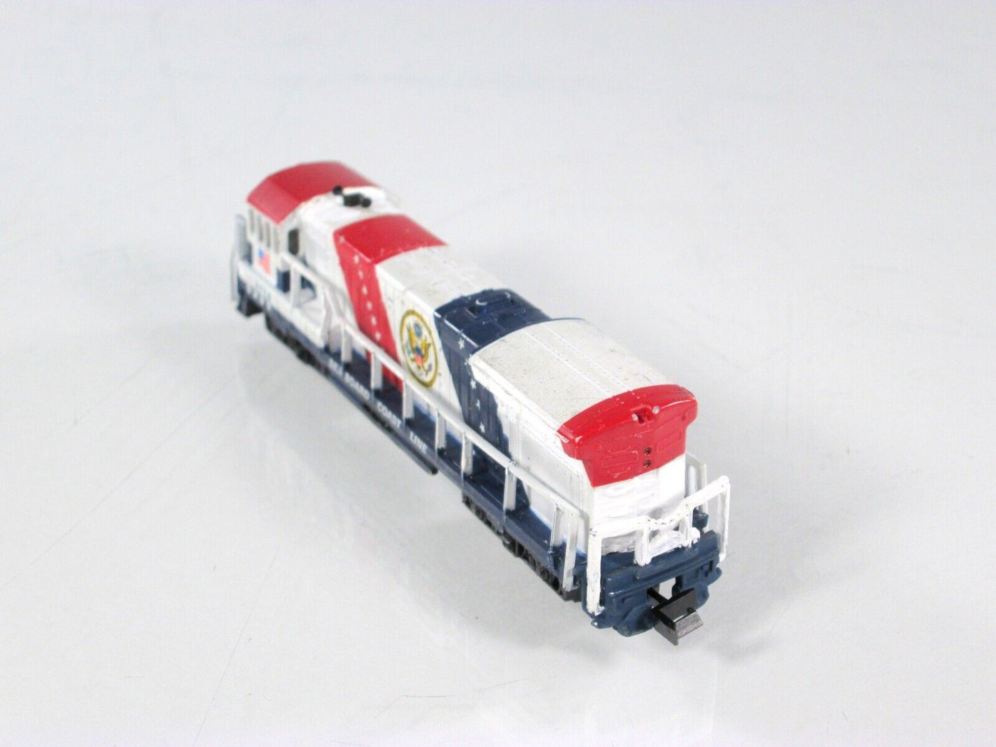 N Scale ***AMERICAN BICENTENNIAL*** U36B Locomotive, SCL 1776 ---- Bachmann 4670