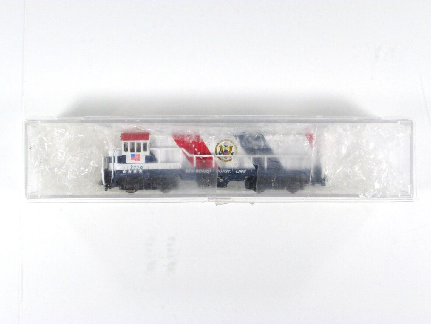 N Scale ***AMERICAN BICENTENNIAL*** U36B Locomotive, SCL 1776 ---- Bachmann 4670