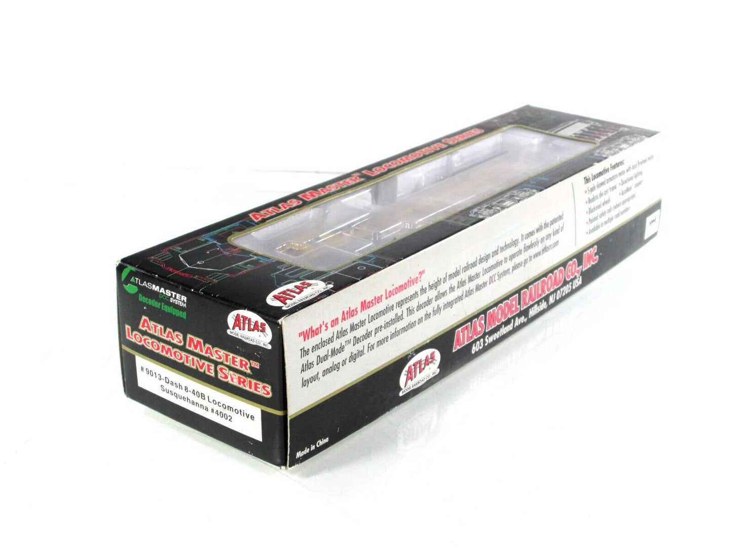 HO Scale ***SUSQUEHANNA*** Dash 8-40B, NYSE 4002 ----- Atlas Master 9013, w/ DCC
