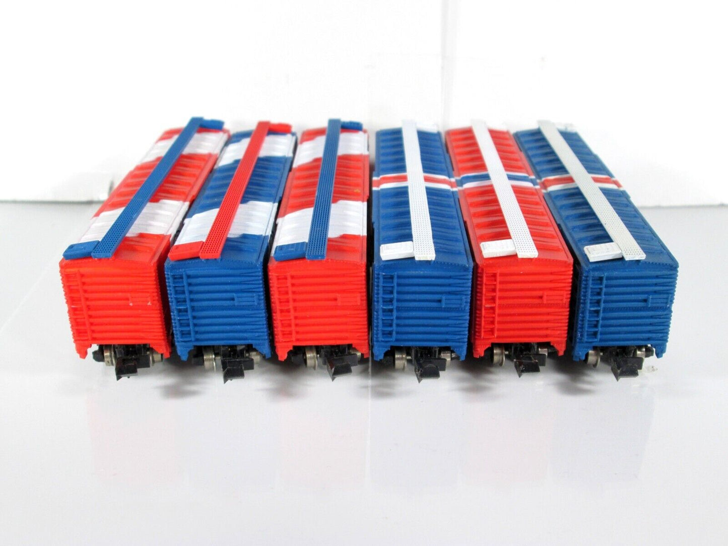 N Scale **BICENTENNIAL 1776-1976** American Independence Box Car Set -- Bachmann