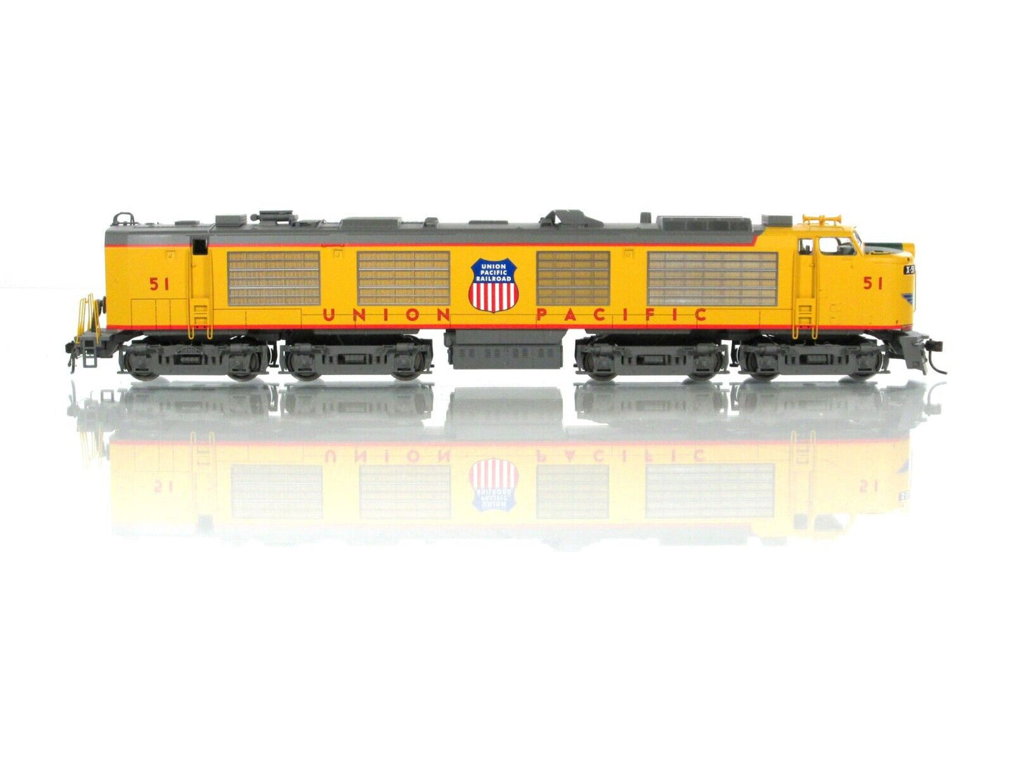 HO Scale ***UNION PACIFIC*** Gas Turbine Locomotive #51 - Athearn 88661, DCC Rdy