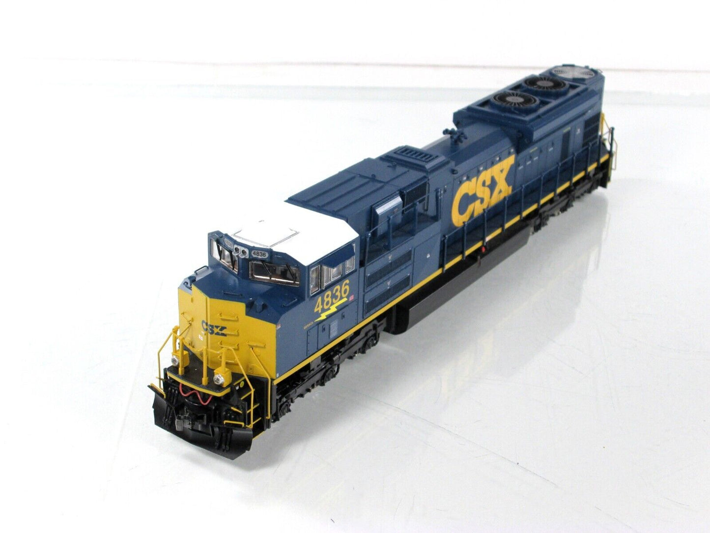 HO Scale ***CSX*** SD70ACe Diesel Locomtive #4836 --------- MTH 80-2063-1 w/ DCC