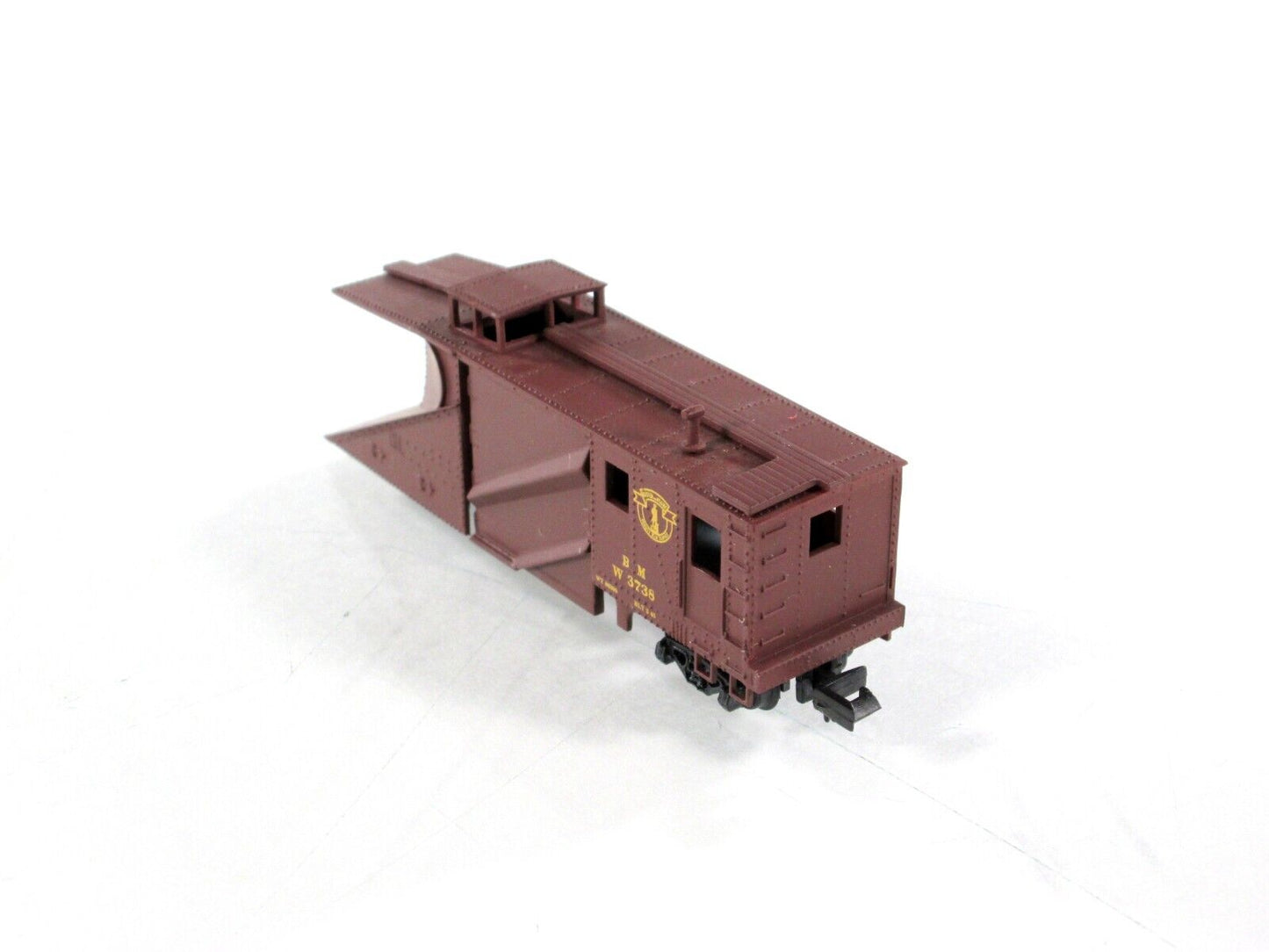 N Scale ***BOSTON & MAINE*** Russell Snow Plow #3738 - Walthers 932-8507 ***RARE