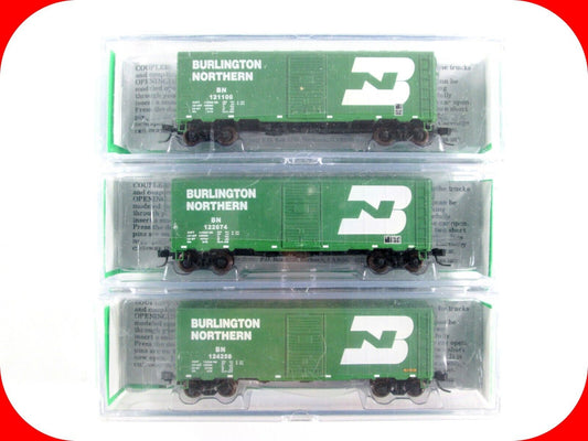 N Scale BURLINGTON NORTHERN Box Car Set, BN 121100, 122675, 124258 DELUXE 130103