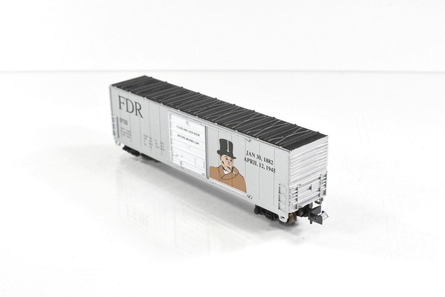N Scale ***Franklin Delano Roosevelt*** 50' Box Car, FDR 0732 ---- Bev-Bel 10056