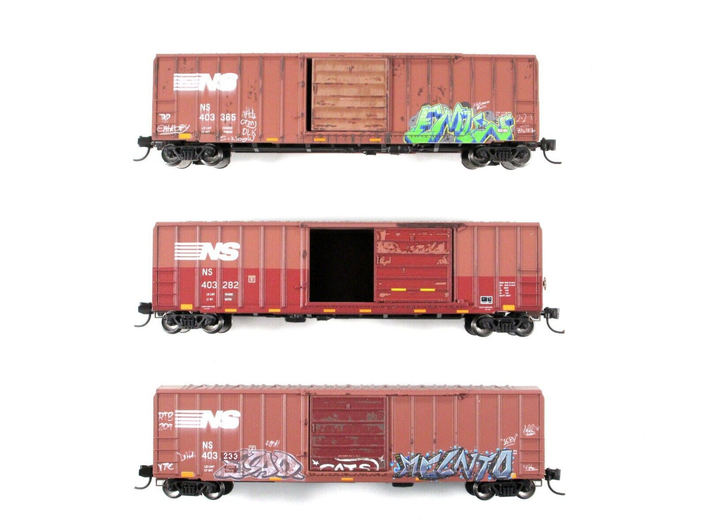 N Scale **NORFOLK SOUTHERN** Weathered, Graffiti Box Cars -Micro Trains 99305012