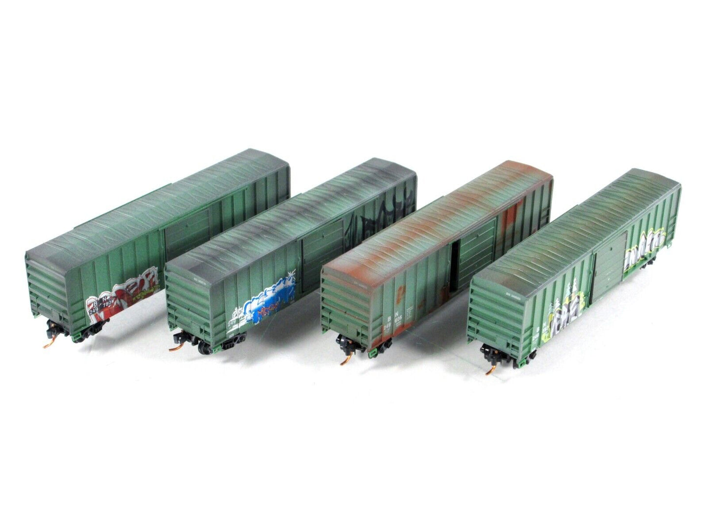 N Scale *BURLINGTON NORTHERN* Weathered Graffiti Box Cars -Micro Trains 99305090