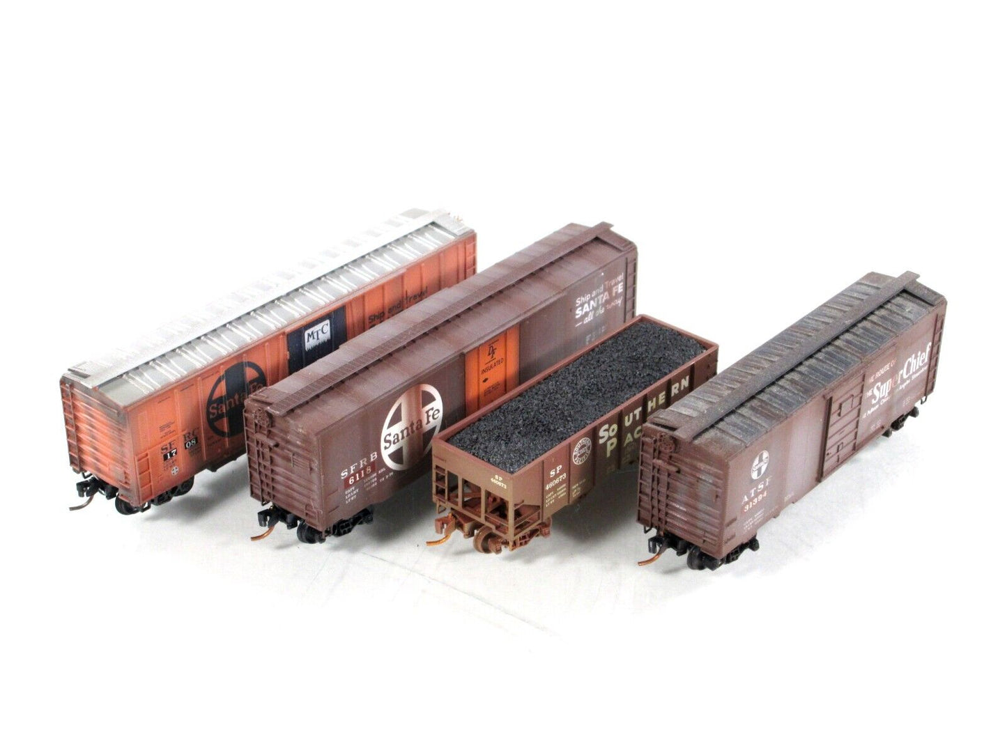 N Scale ** ATSF / SP ** Weathered Box Car, Hopper 4-Pack - Micro Trains 99305190