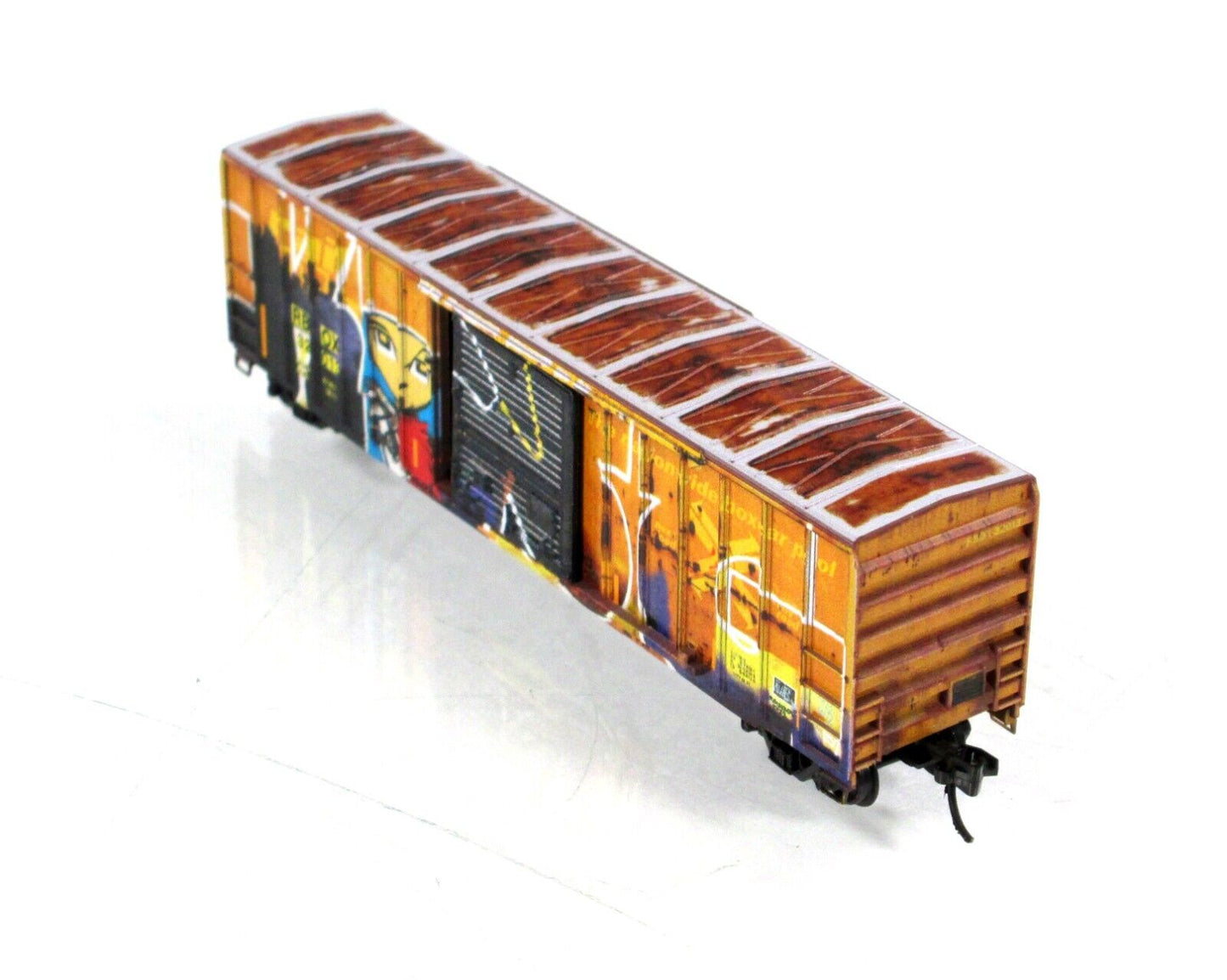 N Scale ***RAILBOX*** Mischief Night Graffiti Box Car ---- Micro Trains 02545014