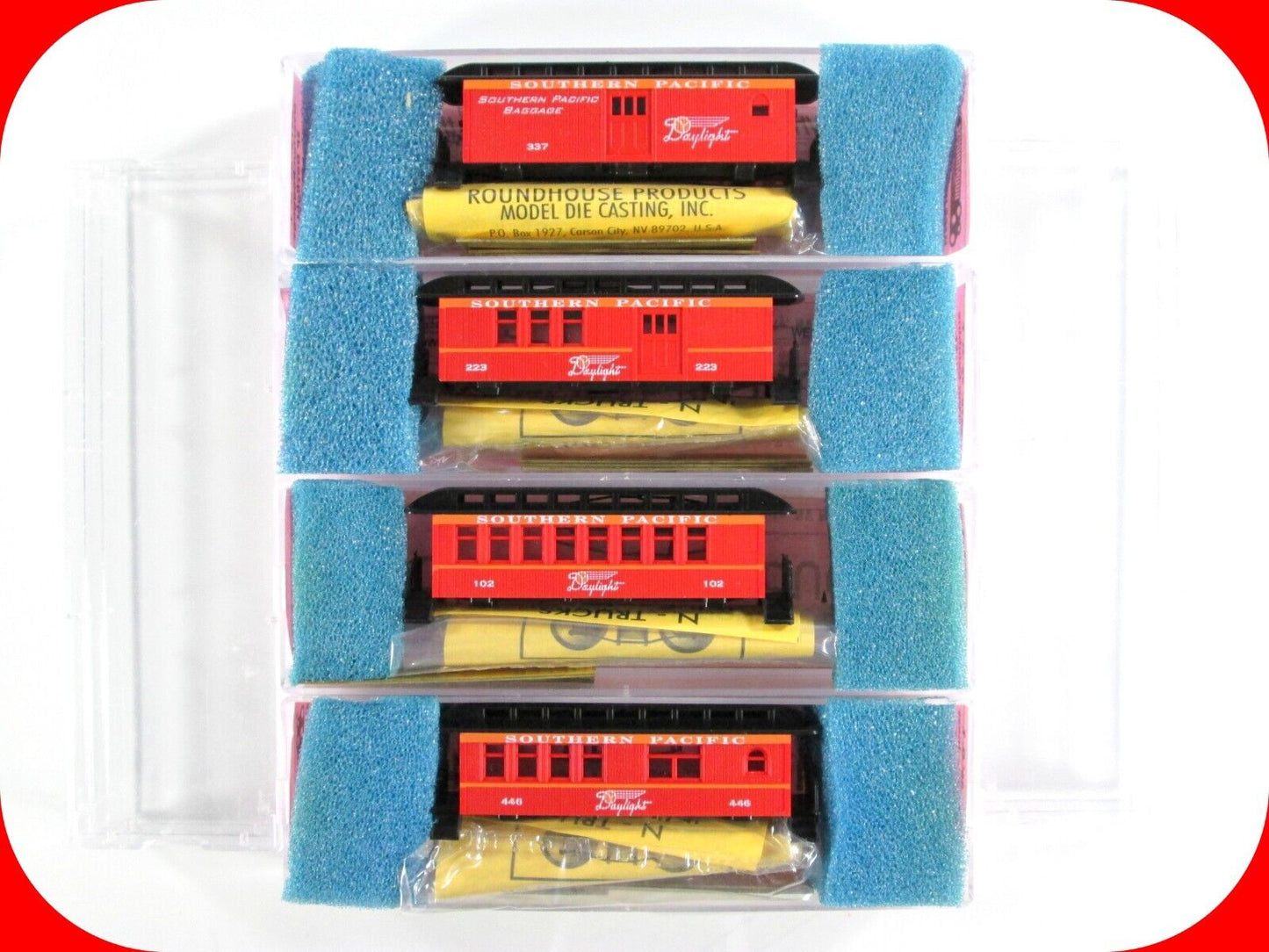 N Scale SOUTHERN PACIFIC DAYLIGHT Overton Passenger Set --Roundhouse, Knuckle Cp