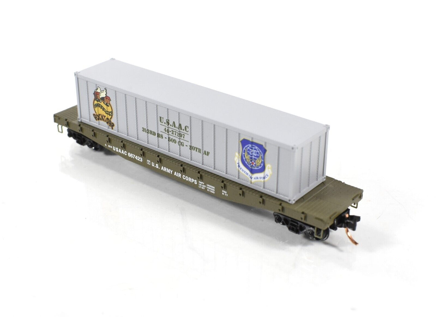N Scale ***WWII USAAC Flat Car, BOCKS CAR*** Container --- Micro-Trains 04500502