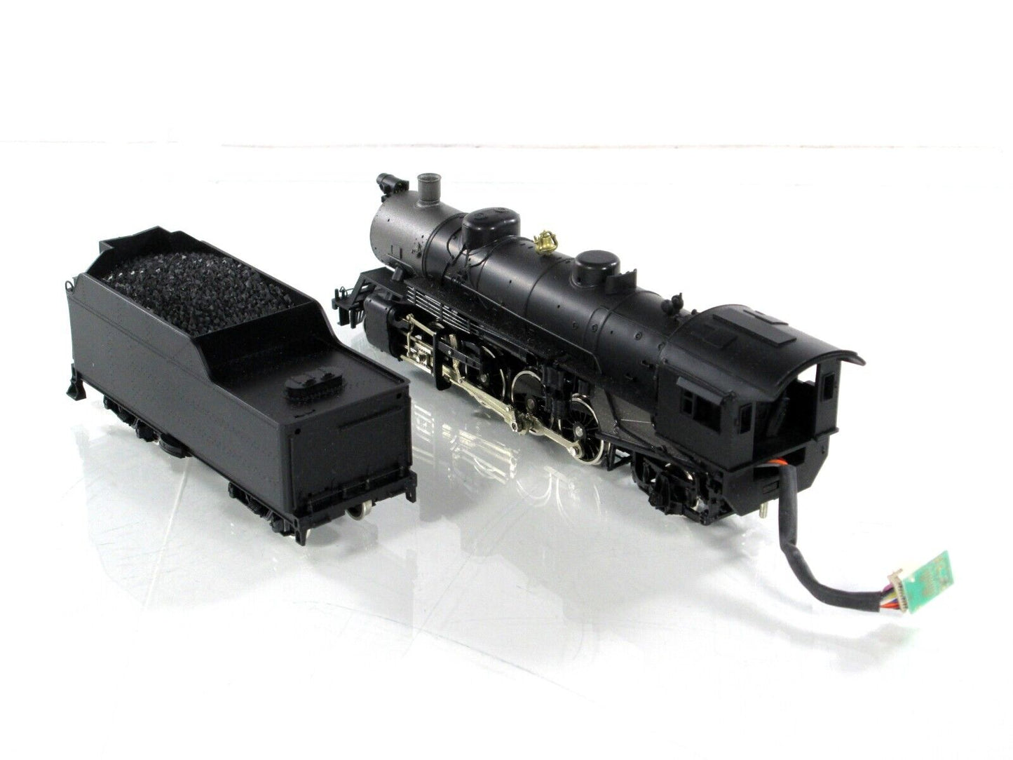HO Scale ***USRA 2-8-2*** Locomotive, Unlettered -Athearn Genesis G9000, DCC Rdy
