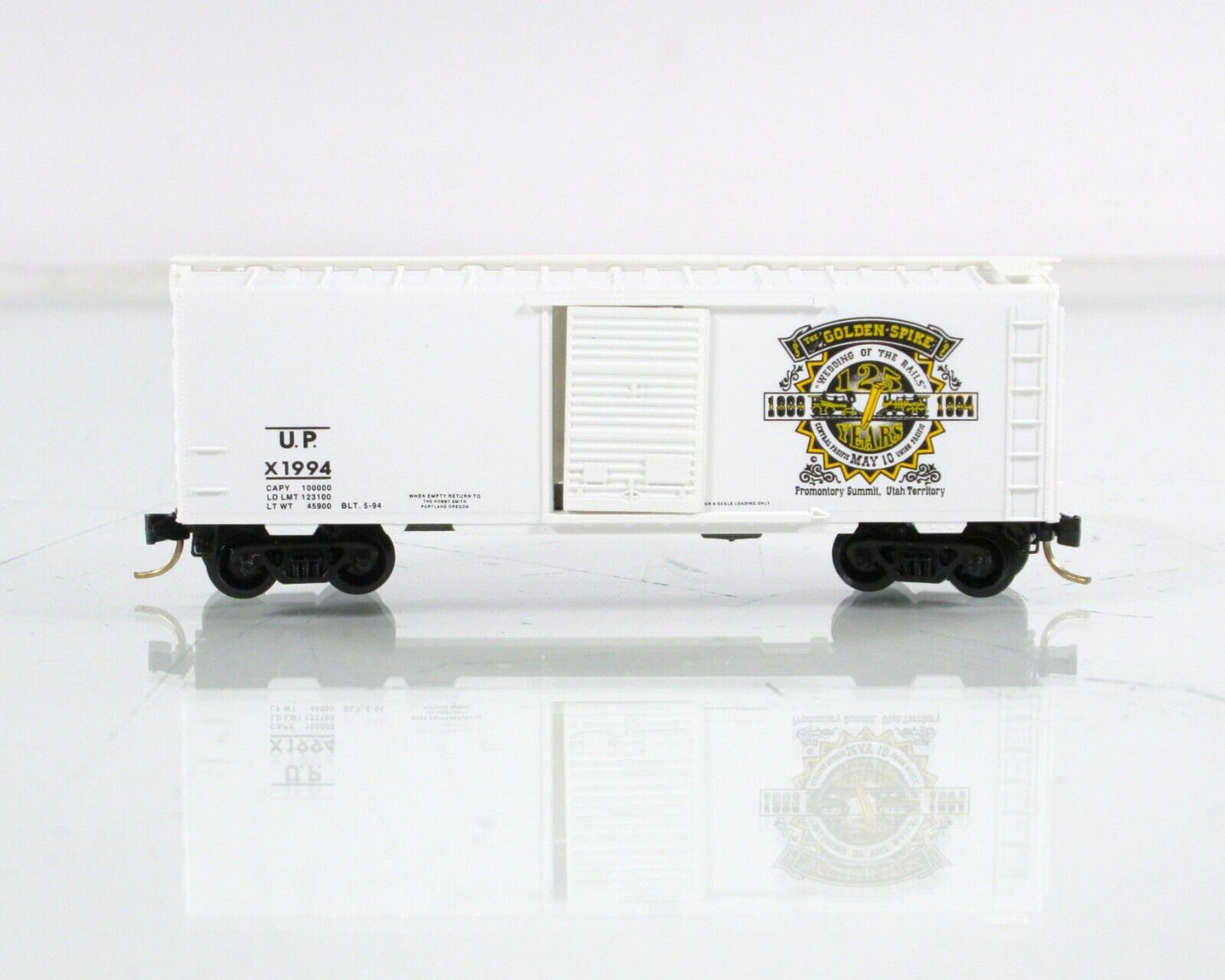 N Scale **U.P. GOLDEN SPIKE** *1869-1994* Box Car -- Micro Trains / Lowell Smith
