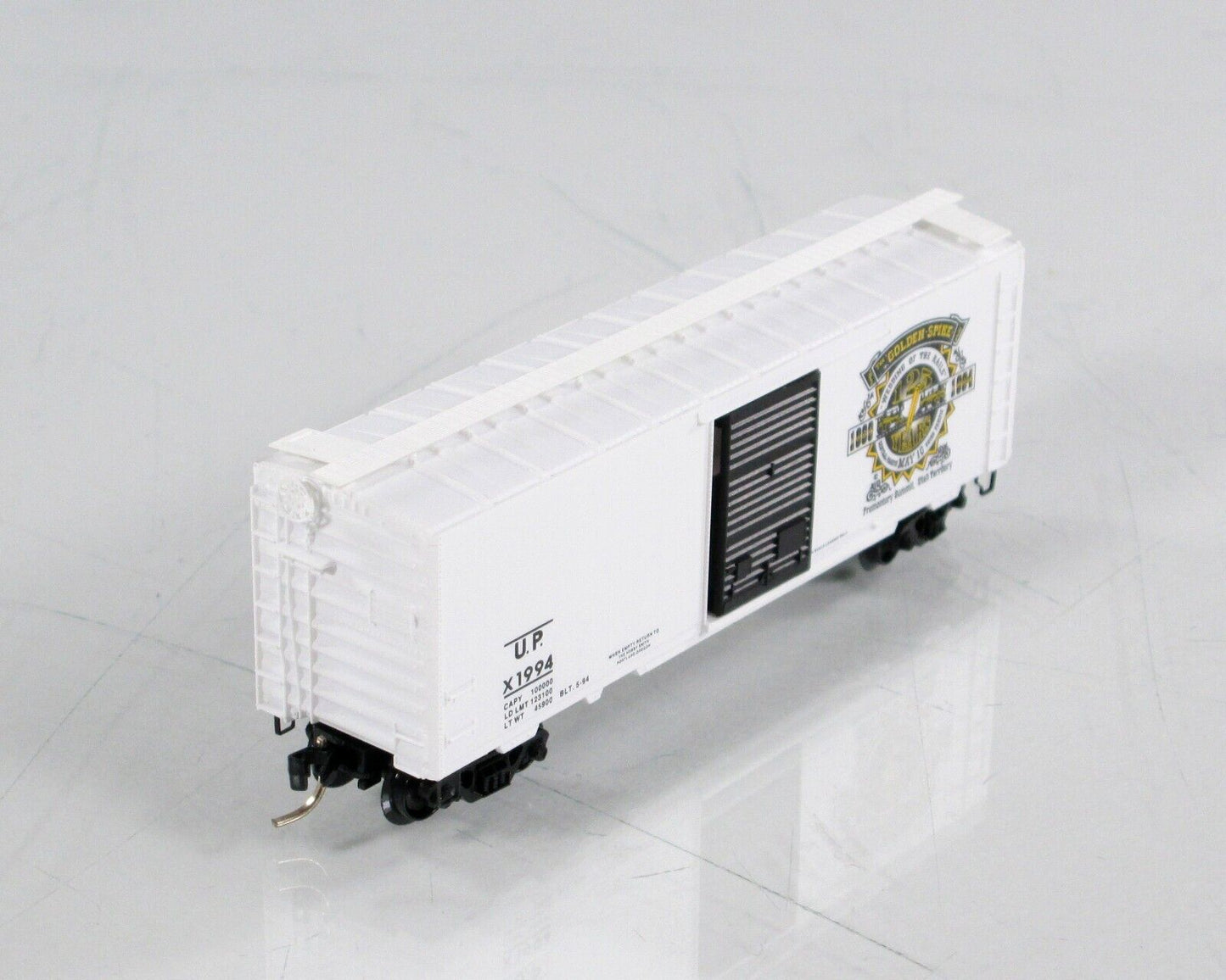 N Scale **U.P. GOLDEN SPIKE** *1869-1994* Box Car - Micro Trains / Lowell Smith