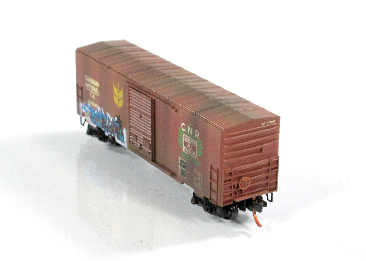 N Scale **CANADIAN NATIONAL** Weathered Box Car #428999 - Micro Trains 02444340