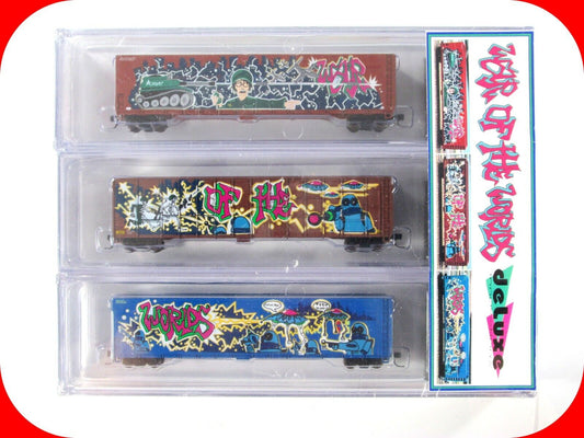 N Scale ***WAR of the WORLDS*** Graffiti Wood Chip Gondola 3-Pack - Deluxe *RARE
