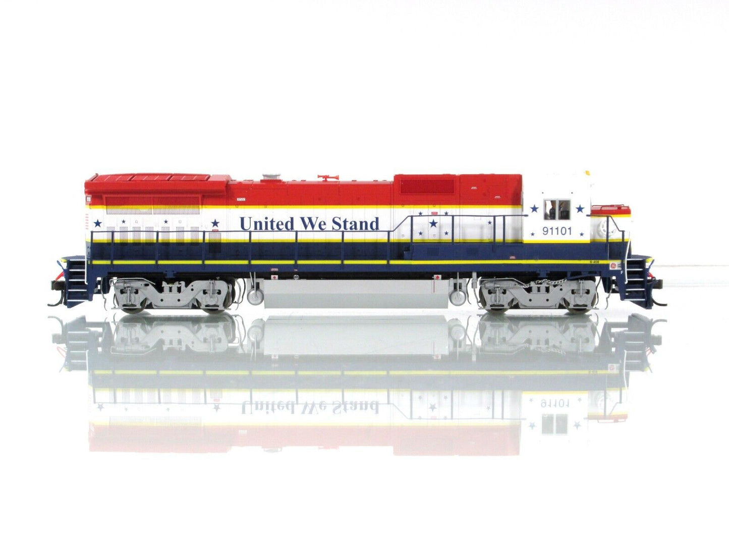 HO Scale *GOD BLESS AMERICA, 9/11* Dash 8-40B -Atlas Master 9013, DCC Rdy, *Read