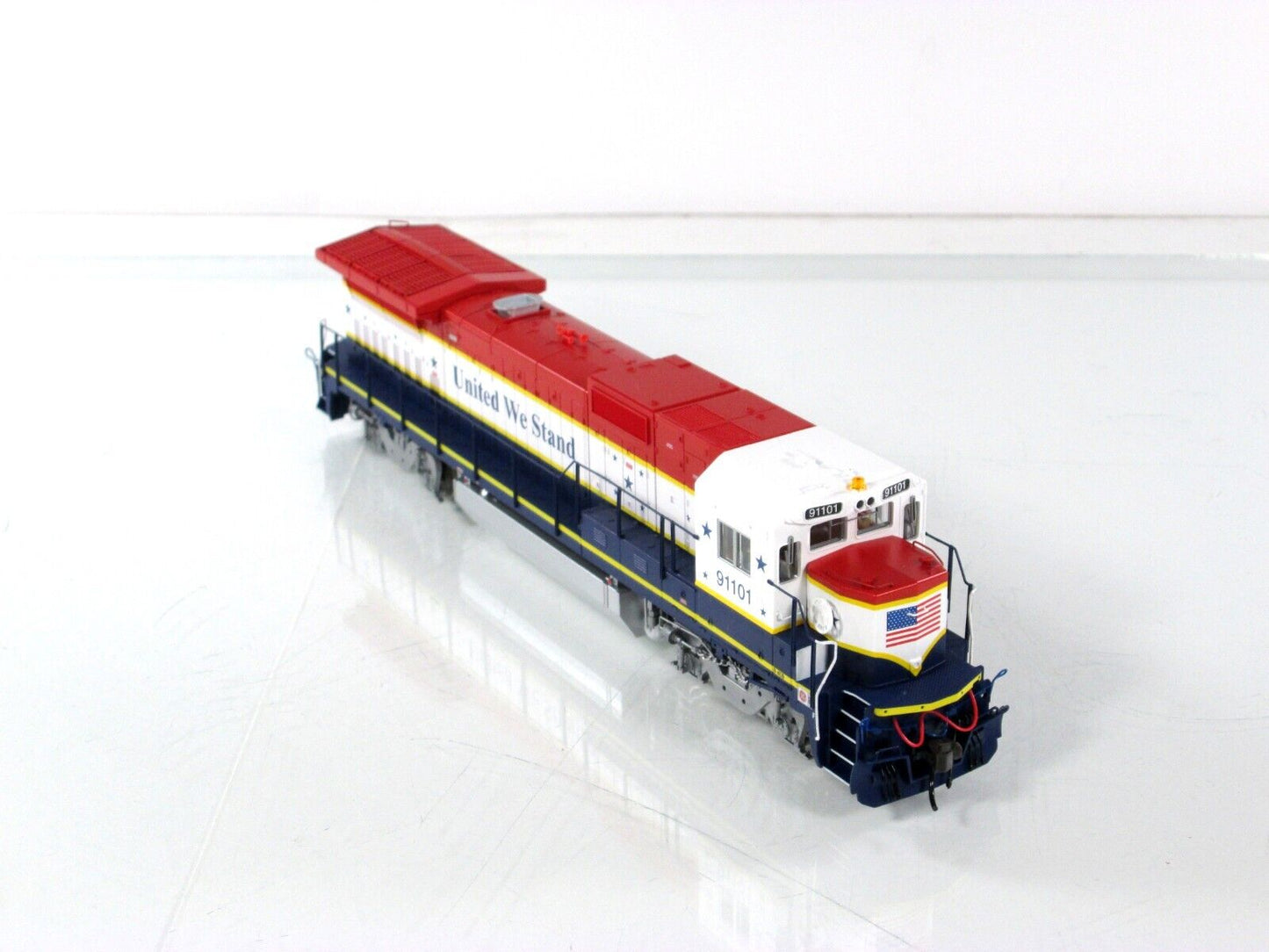 HO Scale *GOD BLESS AMERICA, 9/11* Dash 8-40B -Atlas Master 9013, DCC Rdy, *Read