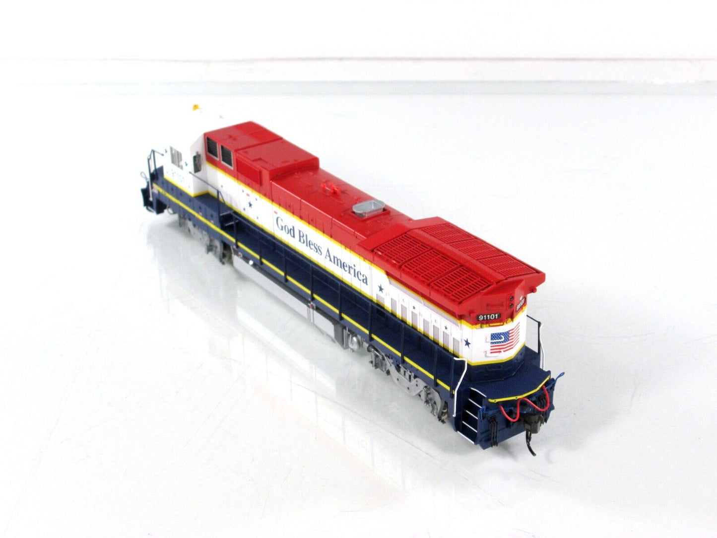 HO Scale *GOD BLESS AMERICA, 9/11* Dash 8-40B -Atlas Master 9013, DCC Rdy, *Read
