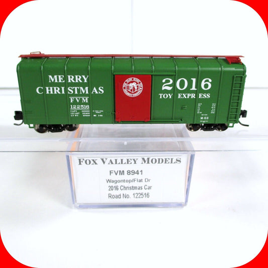 N Scale ***MERRY CHRISTMAS*** Wagon Top Box Car #122516, 2016 -- Fox Valley 8941