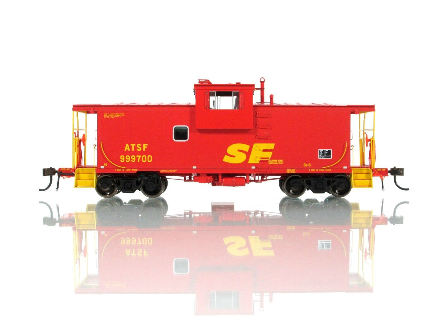 HO Scale ***SANTA FE, KODACHROME*** CE-8 Caboose #999700 - Athearn *LED Lighting