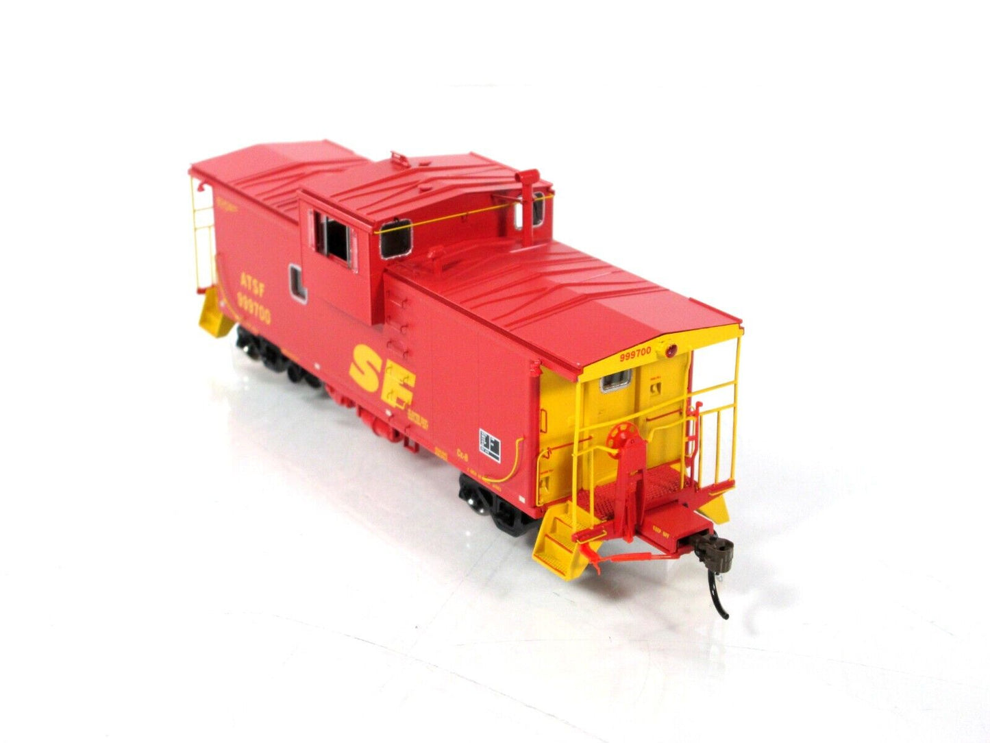 HO Scale ***SANTA FE, KODACHROME*** CE-8 Caboose #999700 - Athearn *LED Lighting