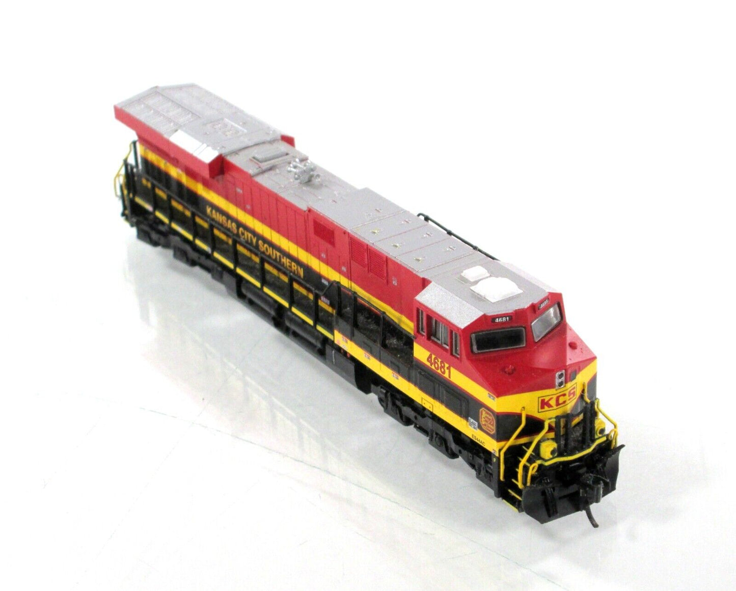 N Scale ***KANSAS CITY SOUTHERN*** ES44AC #4681 ---- Fox Valley 70204, DCC Ready