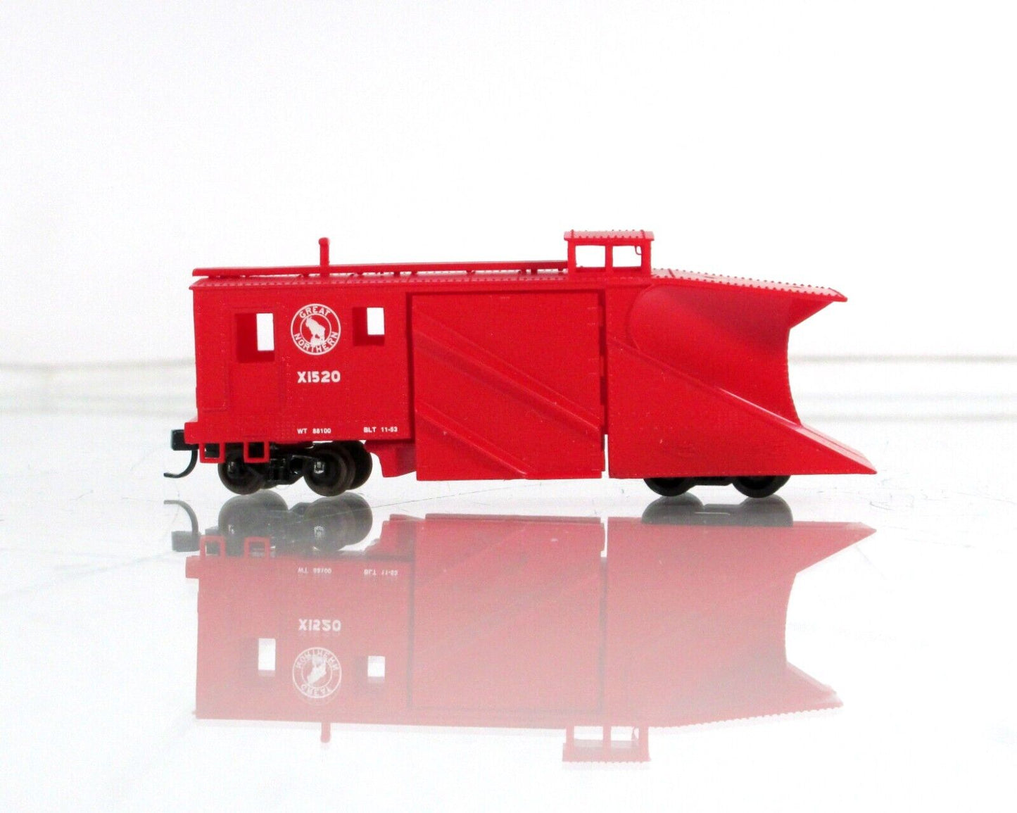 N Scale **GREAT NORTHERN** Snow Plow, GN X1520 - Walthers 932-8503, Knuckle Cplr