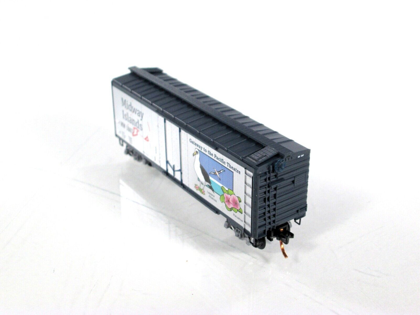 N Scale ***MIDWAY ISLANDS*** 40' Box Car, MW 1967 ----- Micro Trains Special Run