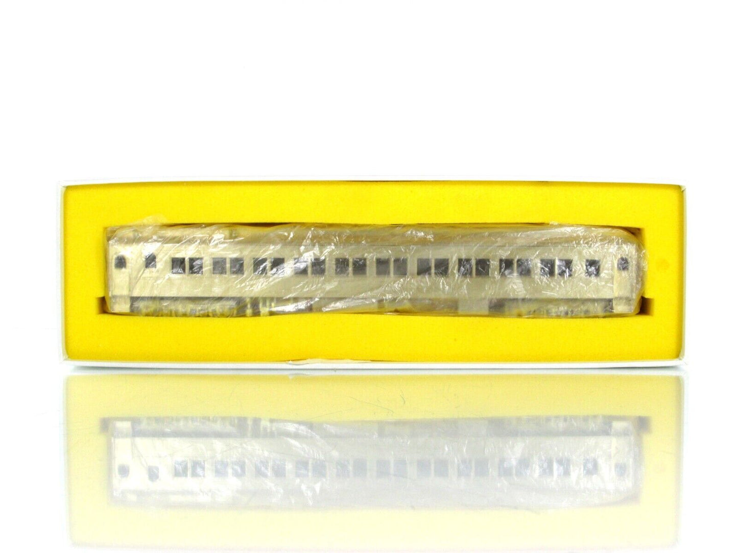 HO Scale BRASS ***NORTHERN PACIFIC*** Reserved Seat Coach - W & R Enterprises