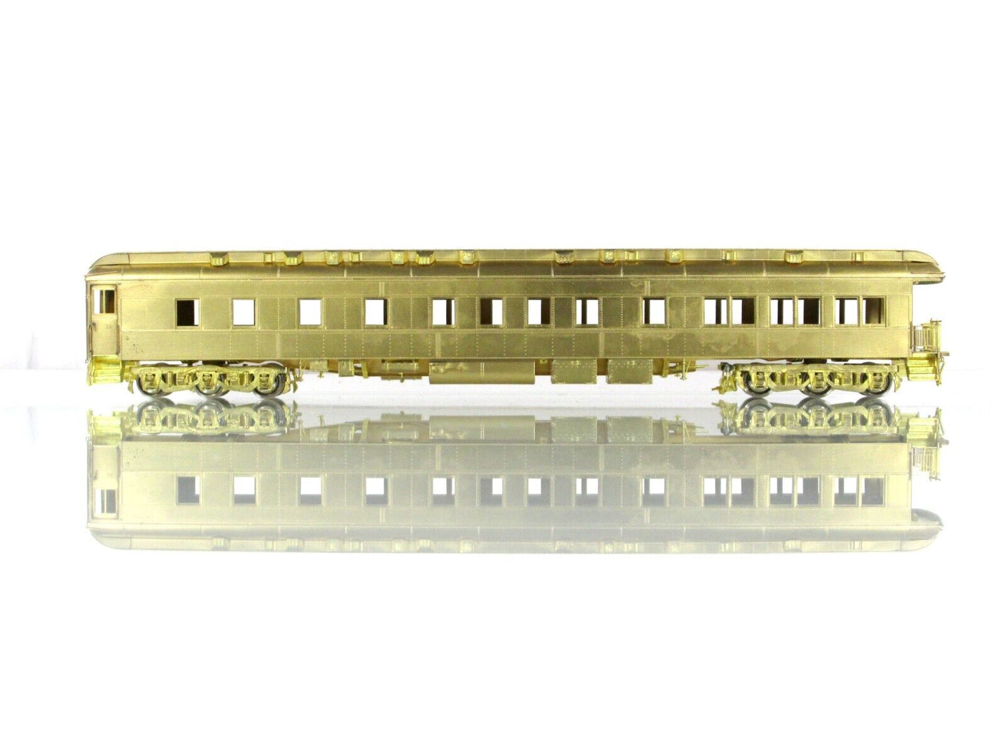 HO Scale BRASS ***SANTA FE CHIEF*** Observation-Lounge Car ------ SHOREHAM SHOPS