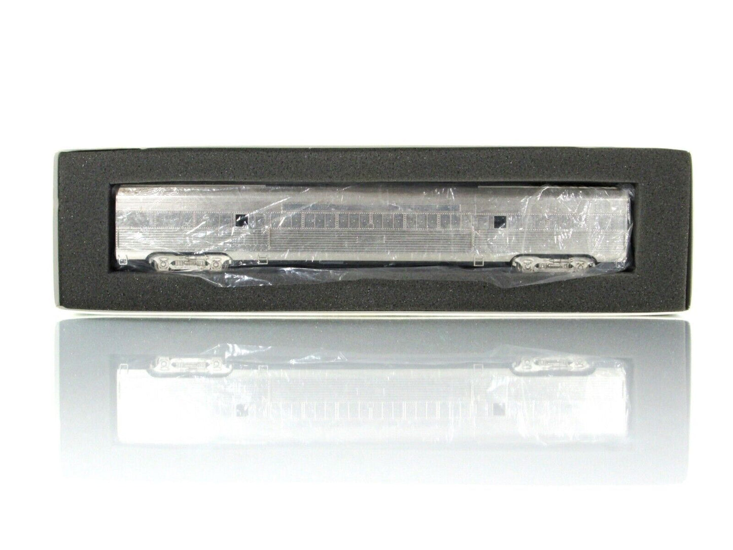 HO Scale BRASS **ATSF SUPER CHIEF** Baggage Car #3430 - by ORIENTAL, Knuckle Cpl