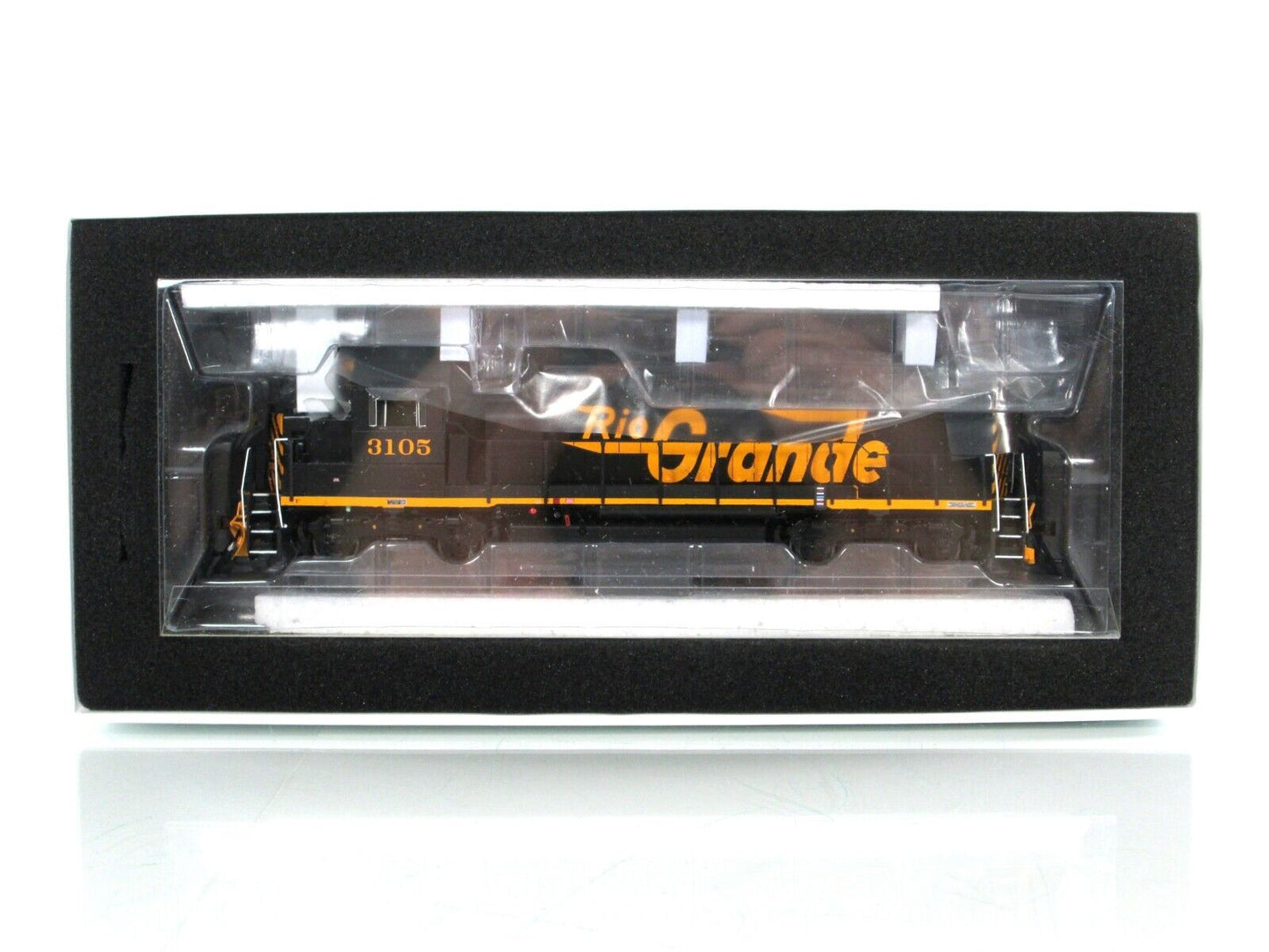 HO Scale ***DENVER & RIO GRANDE*** GP40-2 #3105 --- Athearn ATHG64552, DCC Ready