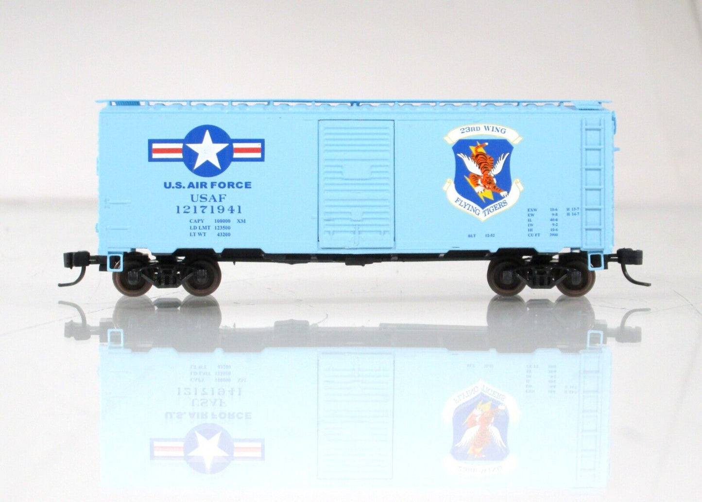 N Scale ***FLYING TIGERS** 23rd Wing Air Force Box Car #12171941 - DELUXE 240131