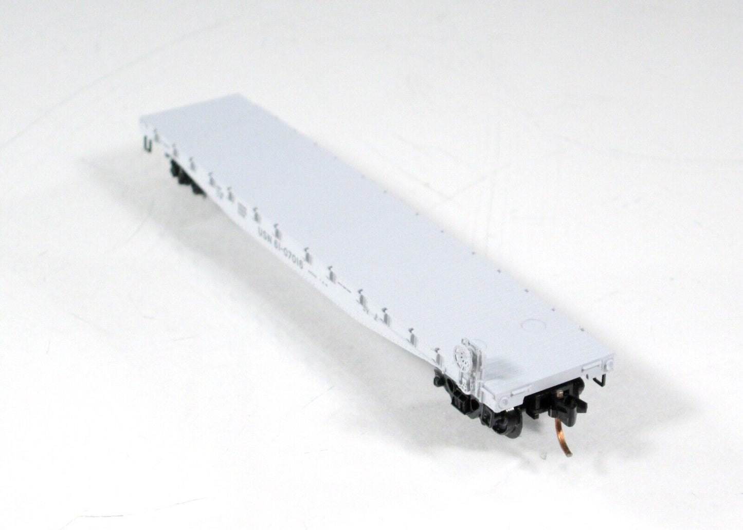N Scale ***UNITED STATES NAVY*** 50' Flat Car USN #61-07016 - Micro Trains 45220