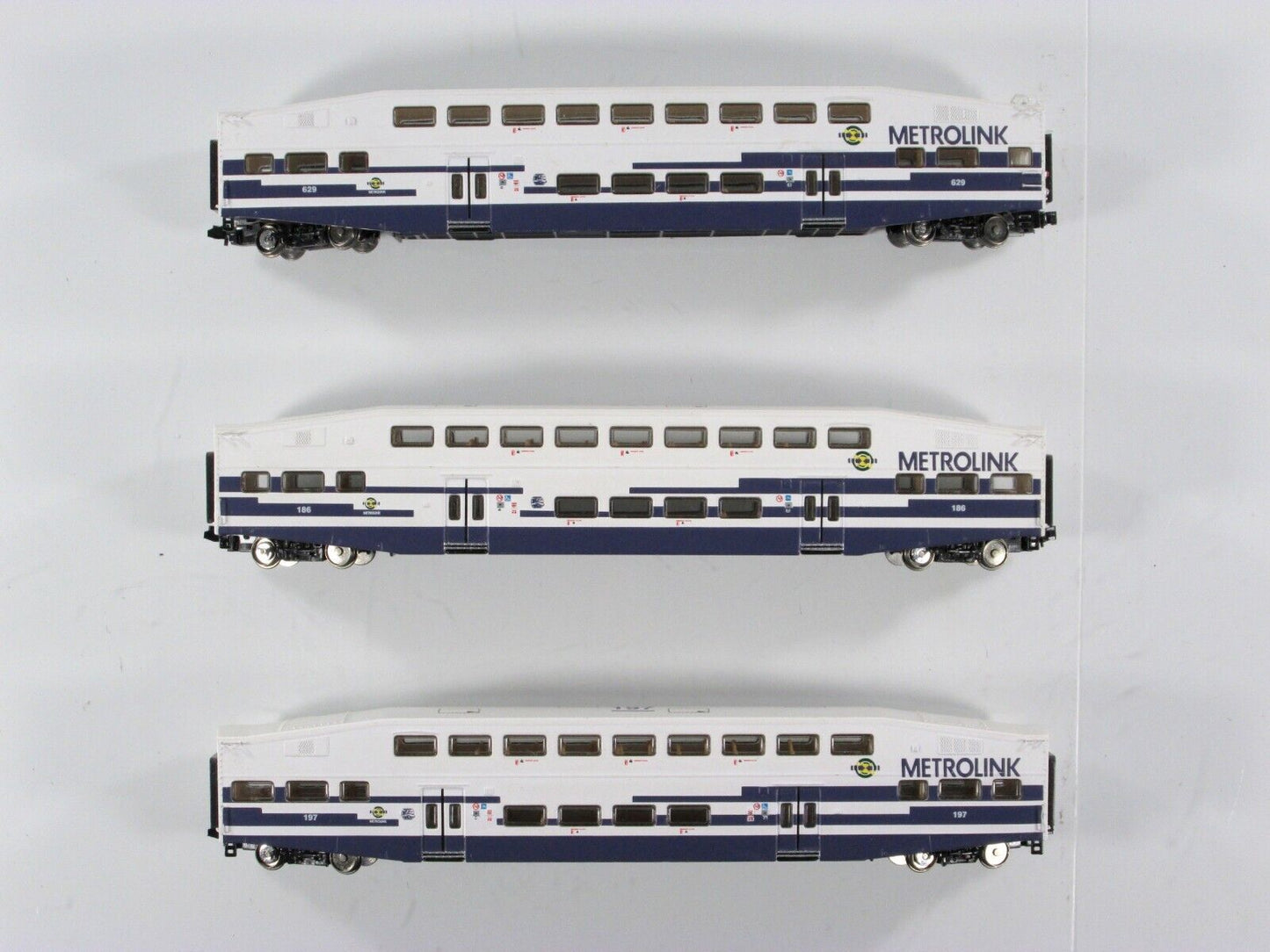N Scale Bombardier ***METROLINK*** Bi-Level Passenger 3-Car Set -- Athearn 10167