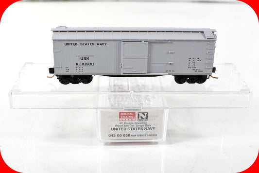 N Scale ***US NAVY*** 40' Military Box Car - USN 61-00201 -Micro Trains 04200050
