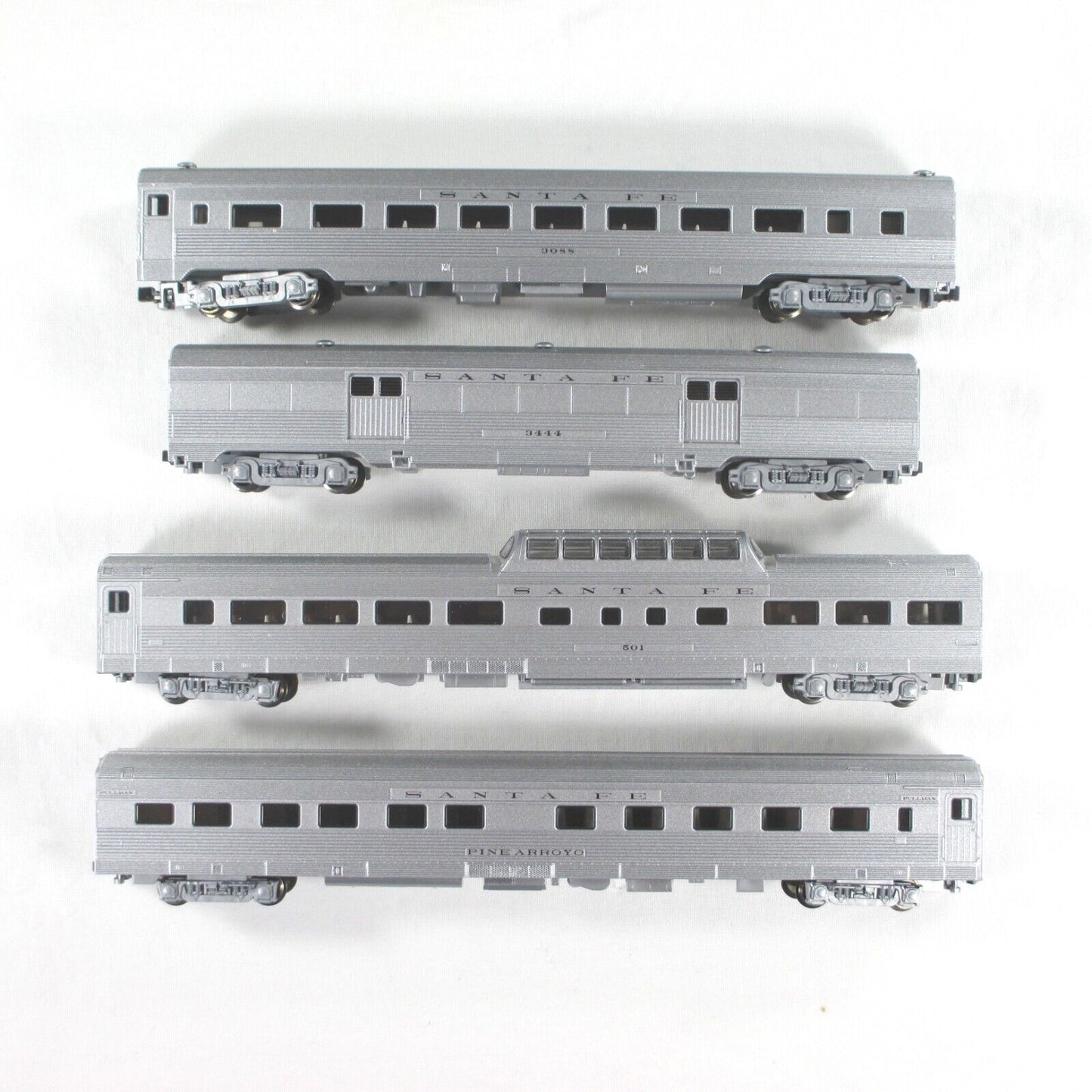 N Scale ***SANTA FE*** Lightweight Corrugated Passenger 4-Set B - Kato 106-1604