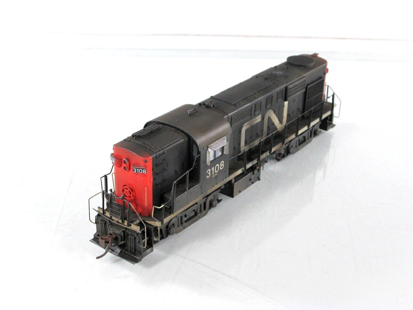 HO Scale *CANADIAN NATIONAL* Weathered RS-18 #3108 -Rapido Trains 32009, DCC Rdy