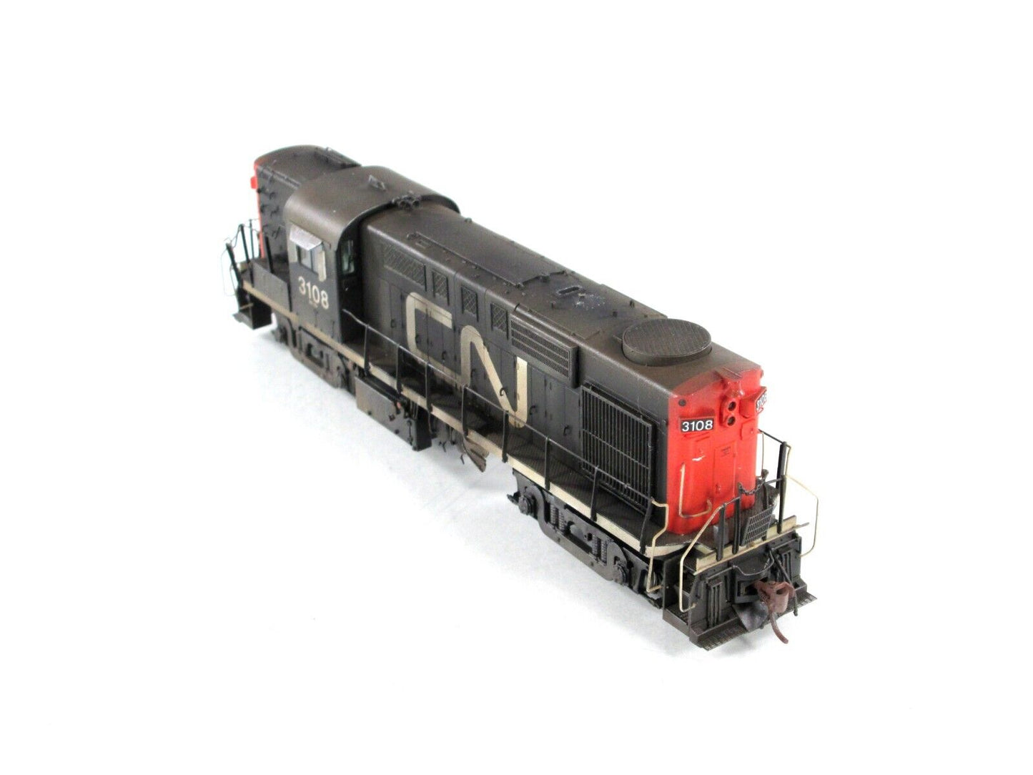 HO Scale *CANADIAN NATIONAL* Weathered RS-18 #3108 -Rapido Trains 32009, DCC Rdy