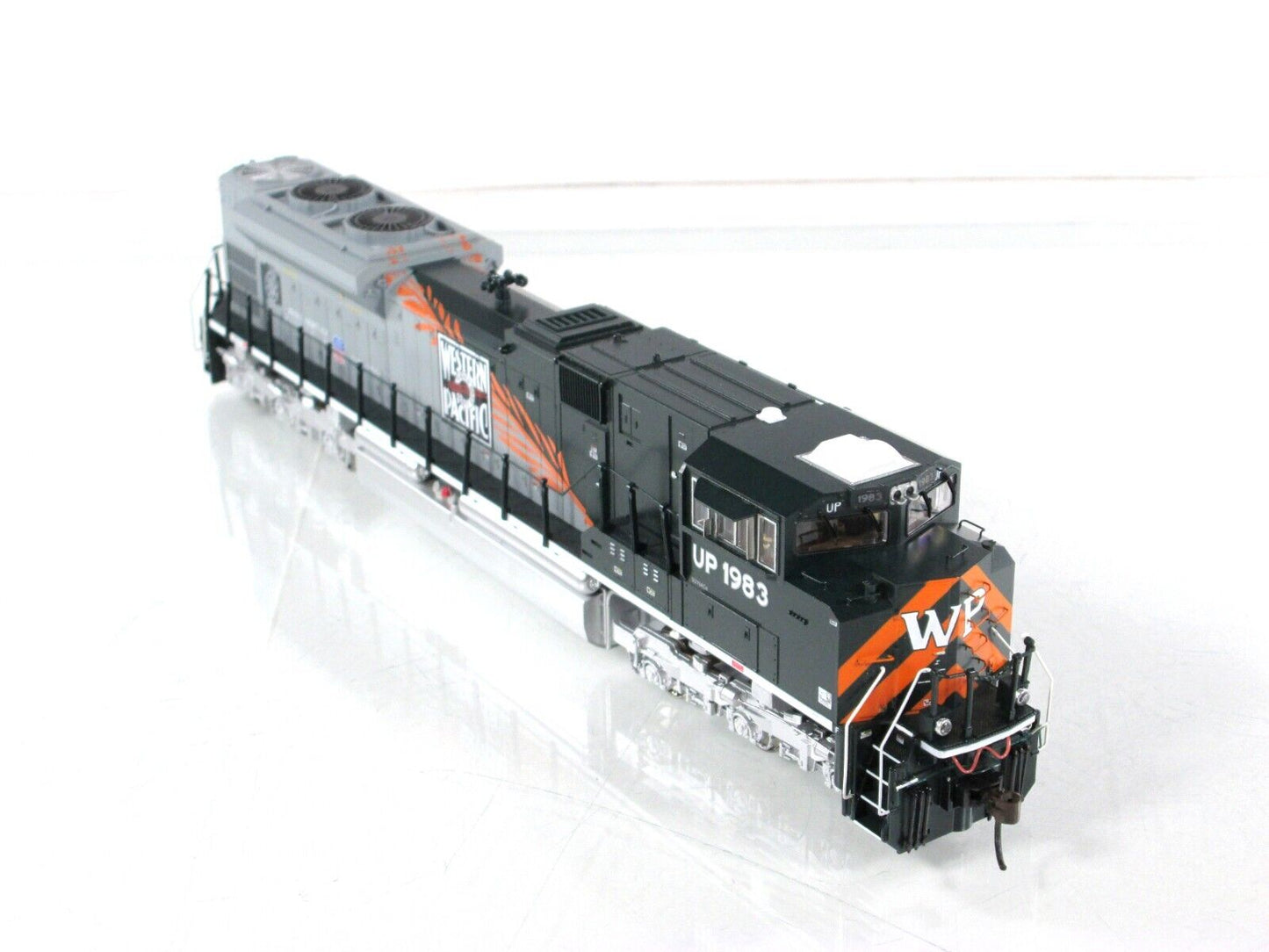 HO Scale **WESTERN PACIFIC** SD70ACe, Heritage UP 1983 - MTH 80-2008-1, DCC Rdy